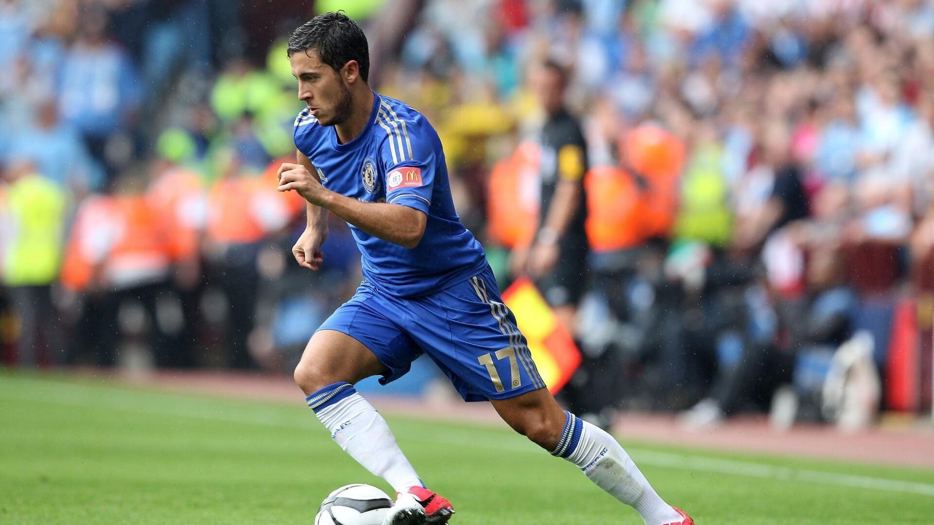 曼联对卡迪夫城展开对决，实力争夺，曼联前瞻_渴望反弹施压曼城 卡瓦尼能否再造神作